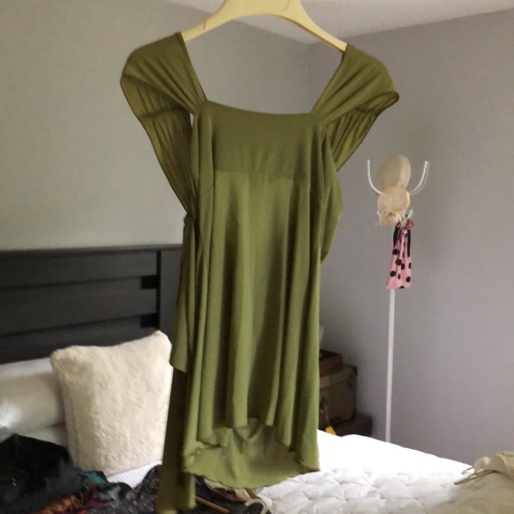 BeBe top - Picture 2 of 6